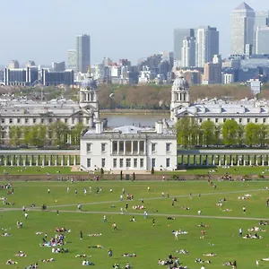 https://royal-greenwich-hospitality.brighton-hotels-england.com